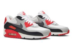 Air Max 90 'OG' Classic Kicks