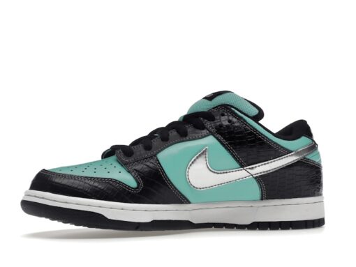 Nike Diamond Supply Co. x Dunk Low Pro SB 'Tiffany' Unfading Sneaker