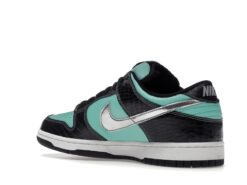 Nike Diamond Supply Co. x Dunk Low Pro SB 'Tiffany' Unfading Sneaker