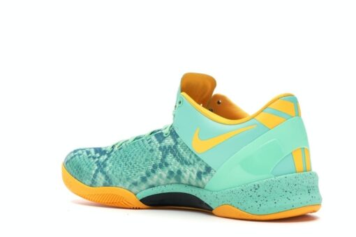 Kobe 8 'Green Glow' Classic Kicks