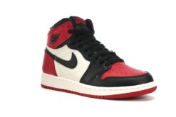 Nike Air Jordan 1 Retro High OG BG 'Bred Toe' Iconic Sneaker