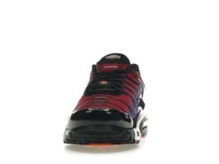 Nike Patta x FC Barcelona x Air Max Plus 'Culers del Món' Unfading Sneaker