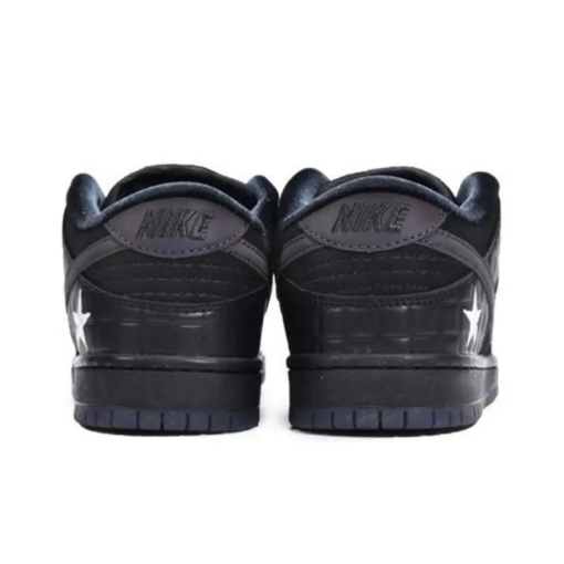 X Familia Sb Dunk Low First Avenue Sneakers Signature Footwear