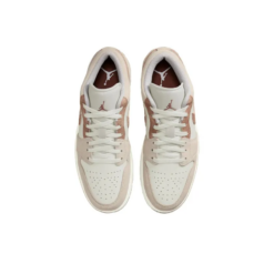 Air Jordan 1 Low Se Legend Light Brown Signature Footwear