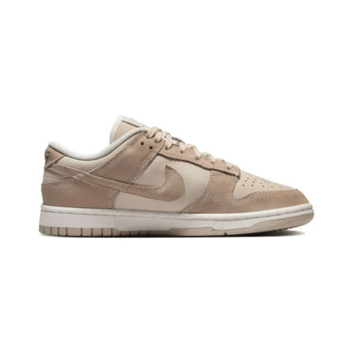 Wmns Dunk Low Sand Drift Unfading Sneaker