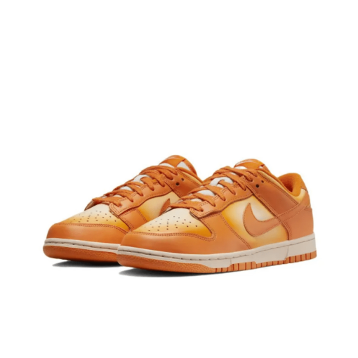 Wmns Dunk Low Magma Orange Unfading Sneaker