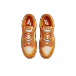 Wmns Dunk Low Magma Orange Unfading Sneaker