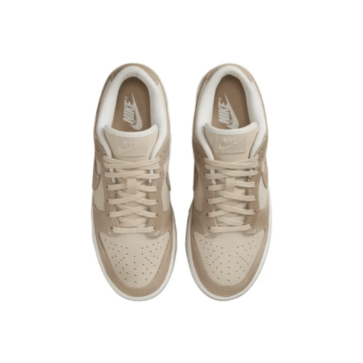 Wmns Dunk Low Sand Drift Unfading Sneaker