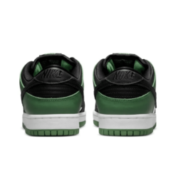 Sb Dunk Low Classic Green Iconic Sneaker