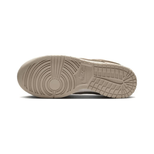 Wmns Dunk Low Sand Drift Unfading Sneaker