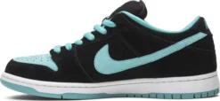 SB Dunk Low Clear Jade Unfading Sneaker