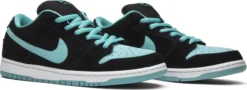 SB Dunk Low Clear Jade Unfading Sneaker