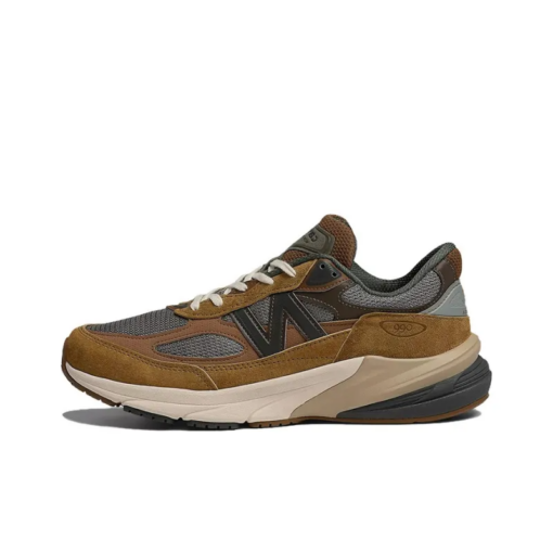 New Balance 990v6 Carhartt Wip Sculpture Center Iconic Sneaker