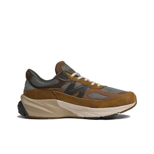 New Balance 990v6 Carhartt Wip Sculpture Center Iconic Sneaker